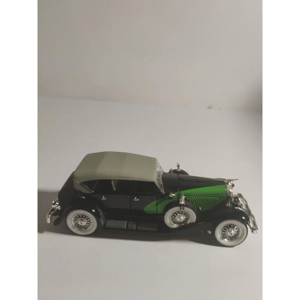 Signature Models National Motor Museum 1934 Duesenberg 1/32 Diecast Green/ Blk